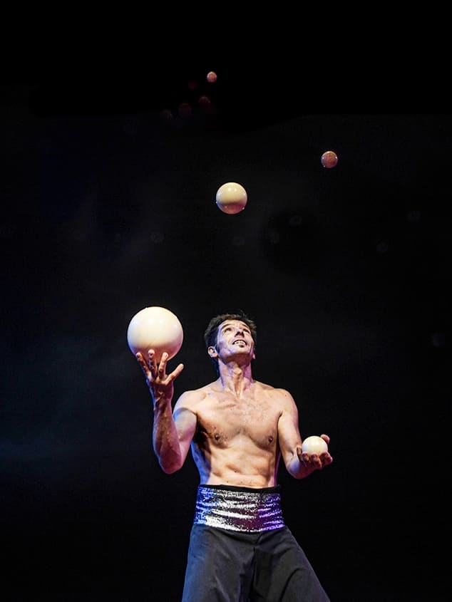 “Buit”, Circo Intemporal, Centro de residencia para la creación Tub d'Assaig 7.70, Terrassa, 2025. Foto: Xana Calao.