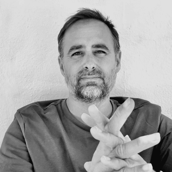 Antonio Parra (Zuri), composición musical en T'ikiña