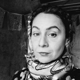 Carola Javiera Sandoval Goubet, Diseñadora de vestuario en T'ikiña